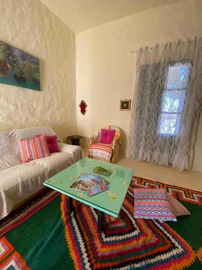 Dar Oueghlani - Maison D'Hotes El Mây Esterno foto