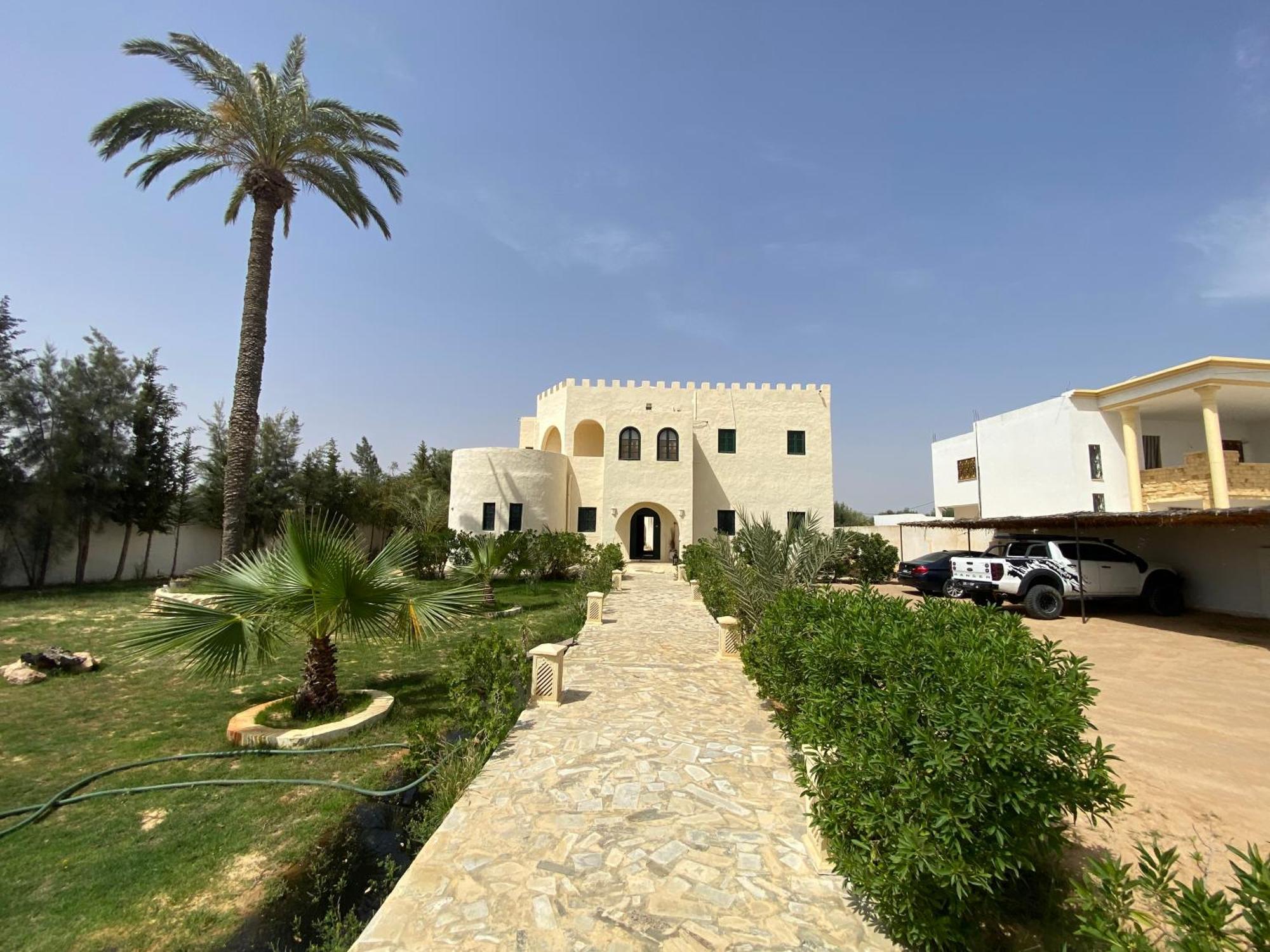 Dar Oueghlani - Maison D'Hotes El Mây Esterno foto