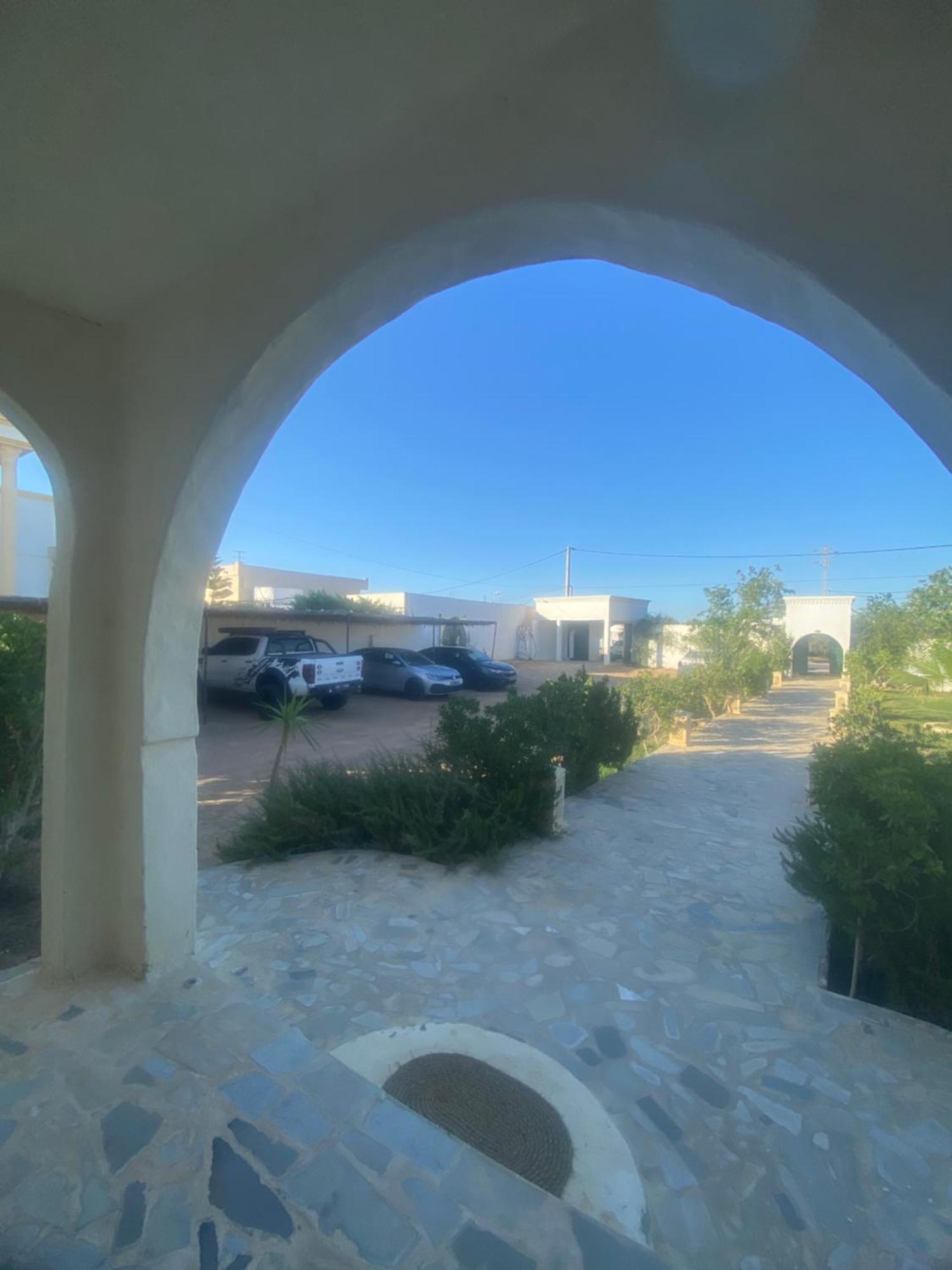 Dar Oueghlani - Maison D'Hotes El Mây Esterno foto